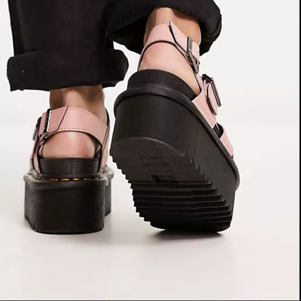 BRAND NEW DR MARTENS VOSS II ATHENA LEATHER STRAP PLATFORM SANDALS